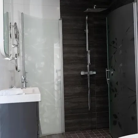 Nad Zalewem 4*